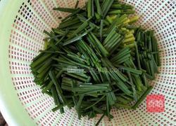 韭菜花炒牛肉的做法图解4