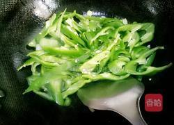 青椒黑木耳炒鸡蛋的做法图解5