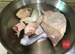 虫草花猪肚土鸡汤的做法图解2