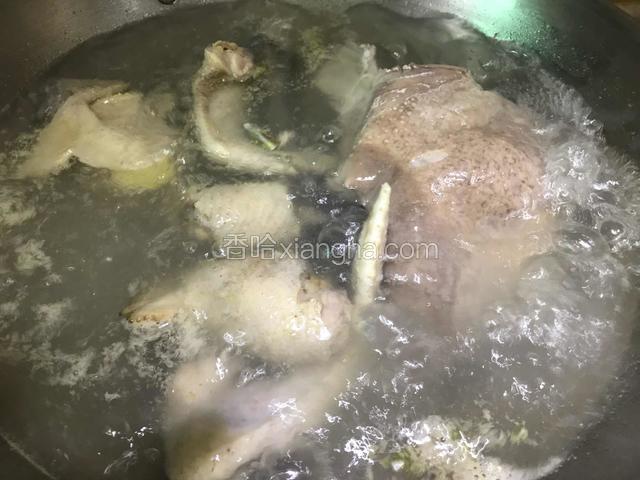 大火烧开后煮2、3分钟。