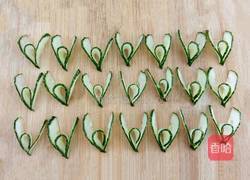 黄瓜石榴拼盘的做法图解5