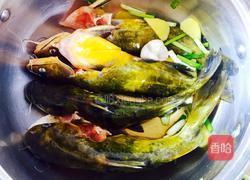 黄鱼汤的做法图解1