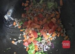 番茄牛肉芝士焗饭的做法图解3