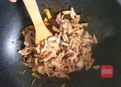 双椒炒鸭肠的做法图解7