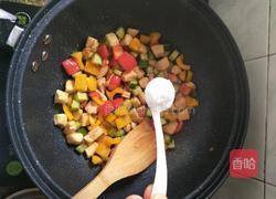 彩椒鸡丁的做法图解10