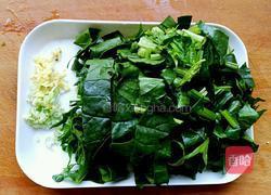菠菜疙瘩汤的做法图解1