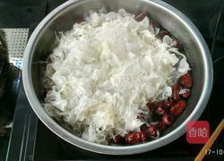 冰糖银耳的做法图解4