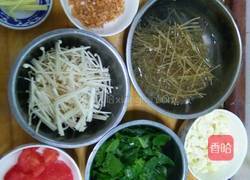 蔬菜粉丝汤的做法图解1