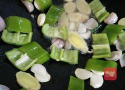 爆炒生肠的做法图解4