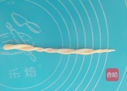 酥脆小麻花的做法图解5