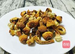 姬松茸猪骨煲汤的做法图解1