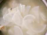 白萝卜白蘑菇排骨汤的做法[图]