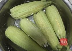 煮玉米的做法图解2