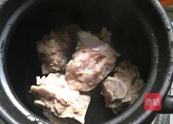 大骨莲藕海带汤的做法图解4