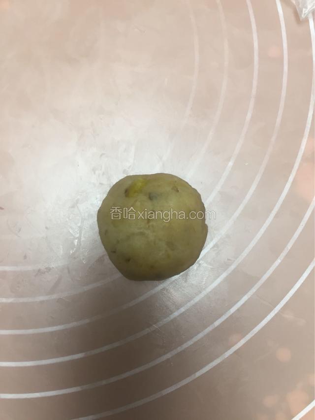 包成24个板栗蛋黄馅，