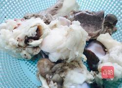 淮山萝卜筒骨汤（秋冬滋润）的做法图解3