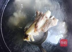 淮山萝卜筒骨汤（秋冬滋润）的做法图解7