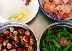 板栗烧鸡的做法图解1