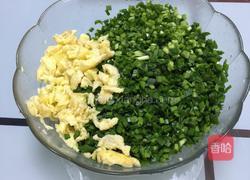 韭菜鸡蛋馅饼的做法图解4