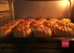 豆沙蛋黄月饼的做法图解13