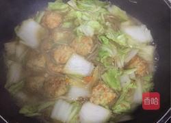 丸子白菜炖粉条的做法图解6