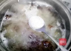 桃胶银耳羹的做法图解3