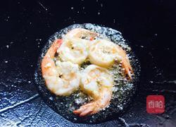 芹香炒河粉的做法图解8