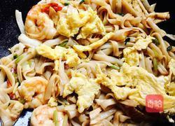 芹香炒河粉的做法图解14