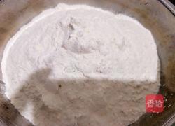 韭菜虾仁饺子的做法图解1