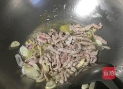 花生芽炒肉丝的做法图解6