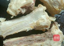 牛骨白萝卜高汤的做法图解4