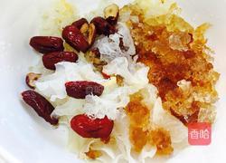 桃胶银耳羹的做法图解4