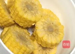 玉米排骨汤的做法图解3