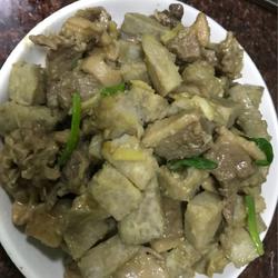 番鸭焖香芋的做法[图]