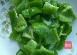 青椒栗子鸡的做法图解8