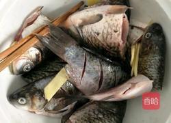 面炕鲫鱼的做法图解1