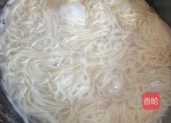 酸豆角炒面的做法图解3