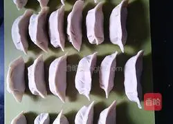 Illustration of how to make egg and leek dumplings 5