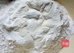 猪肉莲藕馅包子的做法图解2