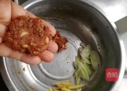 白菜粉条炖丸子的做法图解3