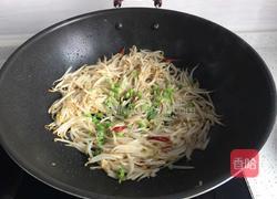 醋溜绿豆芽的做法图解6
