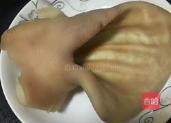 卤猪耳的做法图解1