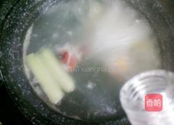 炖排骨的做法图解3