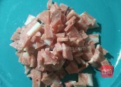 培根蛋炒饭的做法图解1