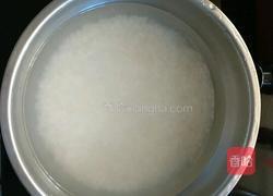 鲜虾白米粥潮汕砂锅粥的做法图解1
