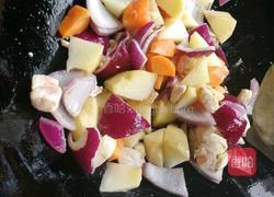 鸡肉土豆咖喱饭的做法图解3