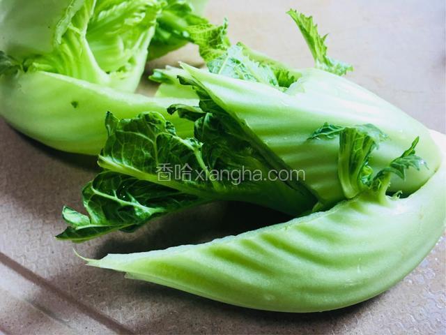 芥菜去叶留梗洗净
