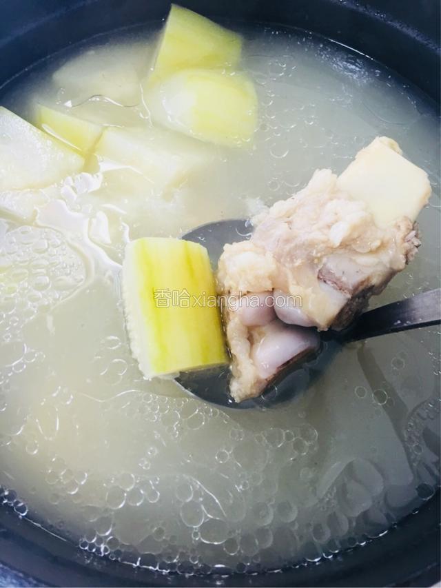 拌均匀即可，汤汁鲜甜滋润