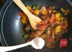 彩椒炒五花肉的做法图解9