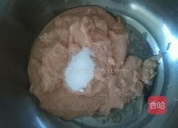 汆鱼丸子的做法图解4